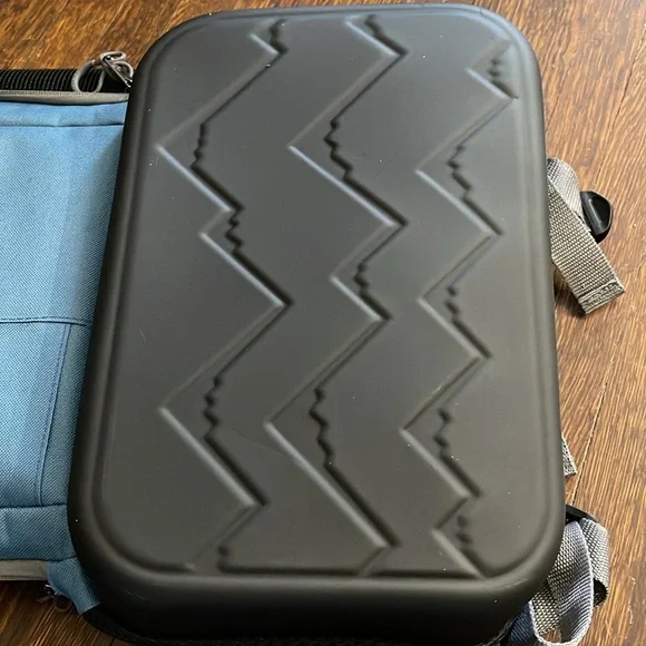 NWT Sherpa Elevation Pet Backpack Carrier *ALL PROCEEDS GO TO ANIMAL RESCUE* - Picture 15 of 16